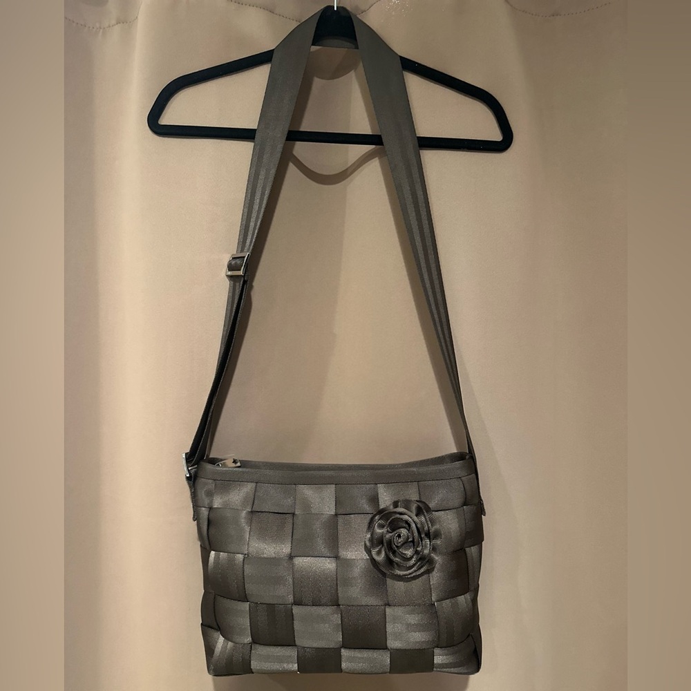 Harvey’s seatbelt bag, tote